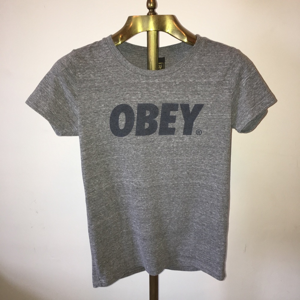 Obey grey t-shirt